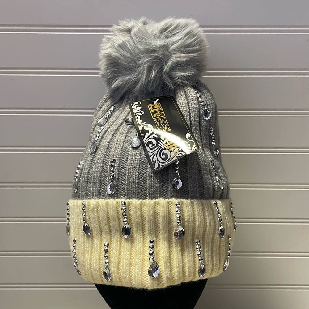 Bling Two Tone Knitted Gray Lined Winter Hat with Soft Faux Fur Pompom